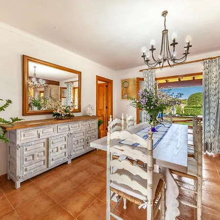 Can Pou Nou Holiday home